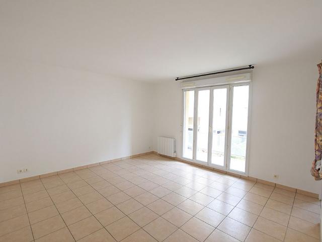 Location appartement 1 pièce, 28.29m², Pontoise