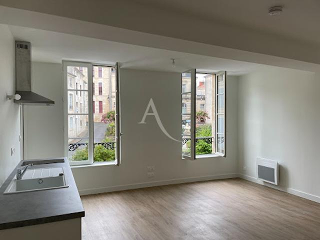 Location Appartement 1 pièce 28.87 m2 Fontenay le Comte