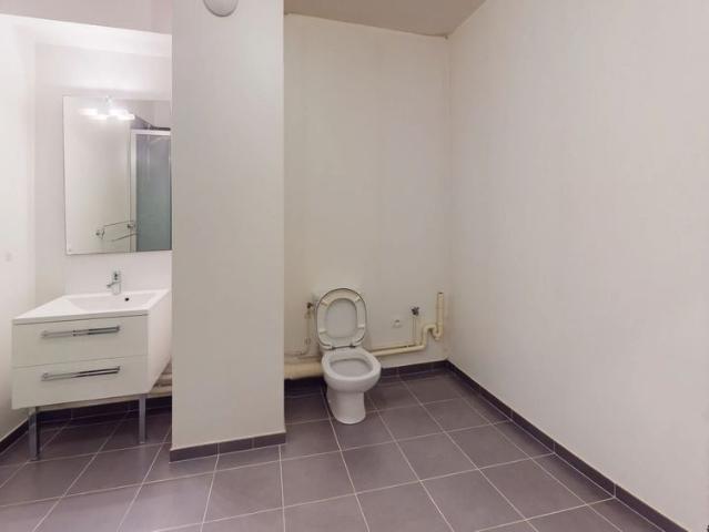 Location appartement 1 pièce, 28.80m², Charenton le Pont