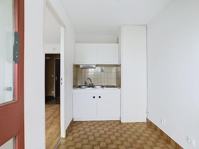 Location Appartement 1 pièce 28.8 m2 Aurillac