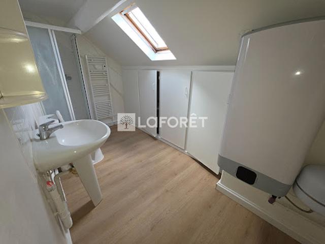 Location Appartement 1 pièce 28.8 m2 Thomery