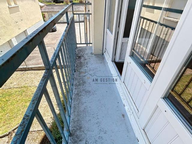 Location Appartement 1 pièce 28m²
