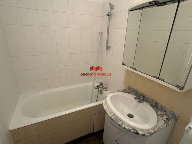 Location Appartement 1 pièce 28m²