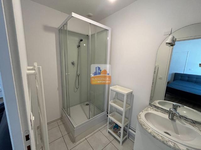 Location Appartement 1 pièce 28m²