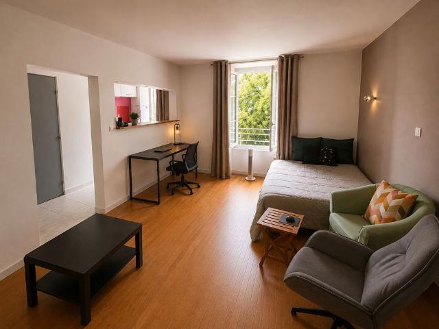 Location Appartement 1 pièce 28m²