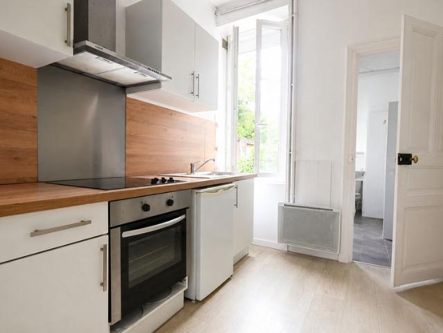 Location Appartement 1 pièce 28m²