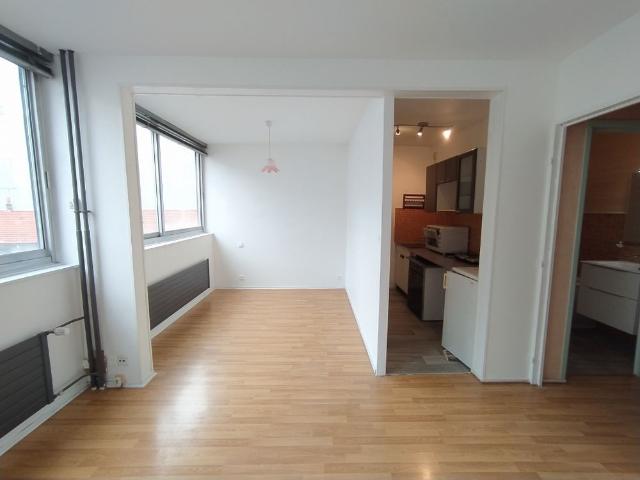 Location Appartement 1 pièce 28m²