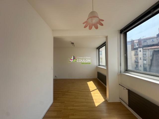Location Appartement 1 pièce 28m²