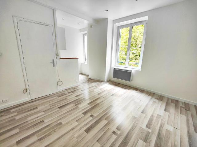 Location Appartement 1 pièce 28m²
