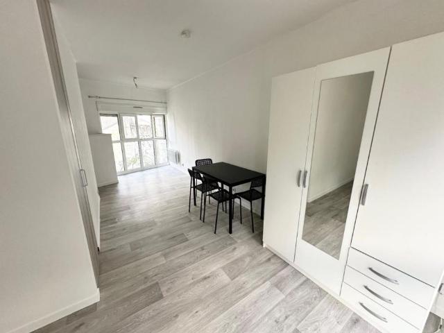 Location Appartement 1 pièce 28m² TOURS 37000