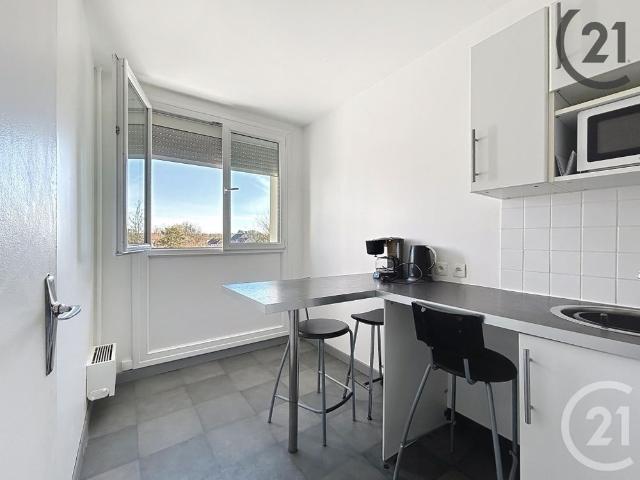 Location Appartement 1 pièce 28m² TROYES 10000