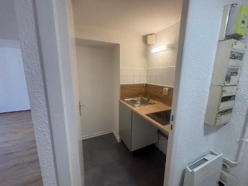 Location Appartement 1 pièce 28m² VALENCE 26000