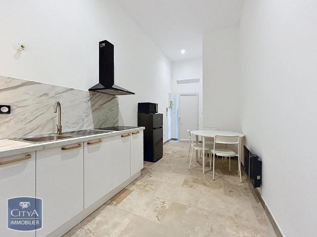 Location Appartement 1 pièce 28m² BAGNOLS SUR CEZE 30200