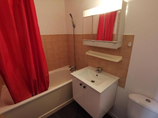 Location Appartement 1 pièce 28m² BORDEAUX 33000