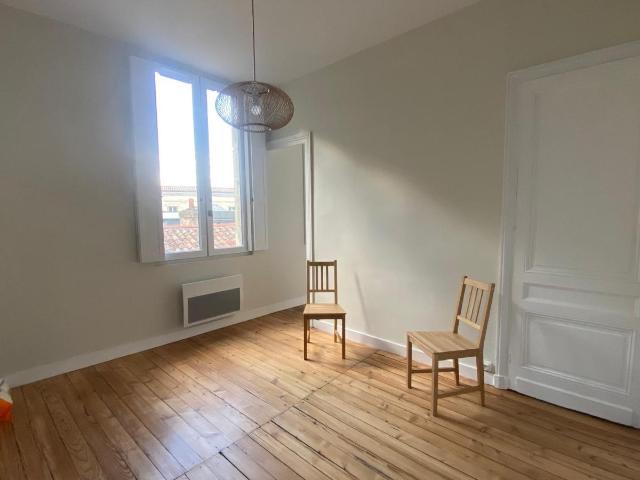 Location Appartement 1 pièce 28m² BORDEAUX 33000