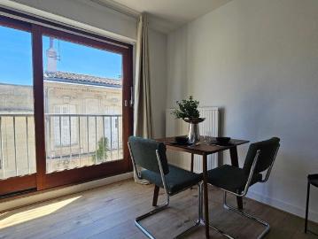 Location Appartement 1 pièce 28m² BORDEAUX 33000
