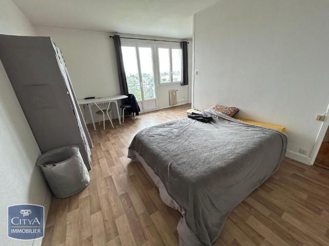 Location Appartement 1 pièce 28m² LAVAL 53000