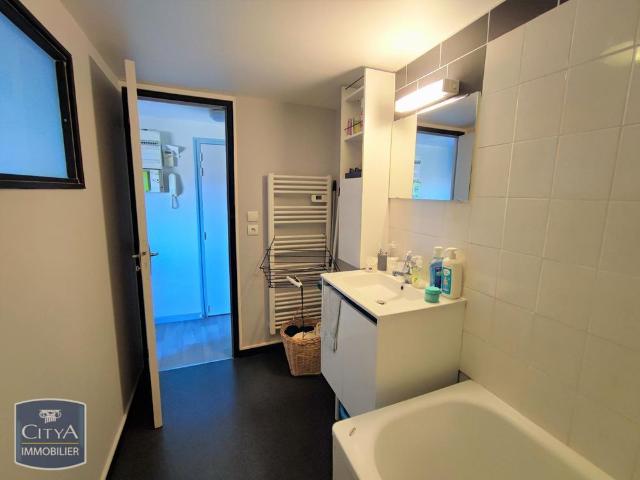 Location Appartement 1 pièce 28m² LIMOGES 87000
