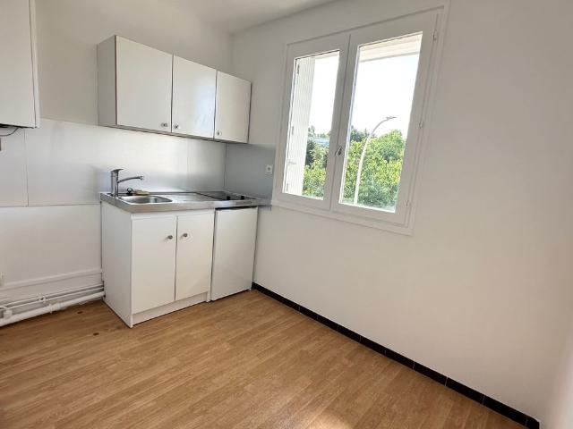 Location Appartement 1 pièce 28m² LIMOGES 87000