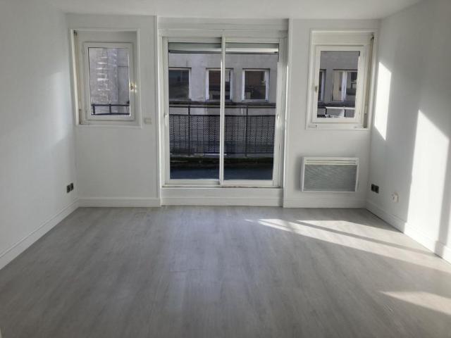Location Appartement 1 pièce 28m² LISIEUX 14100