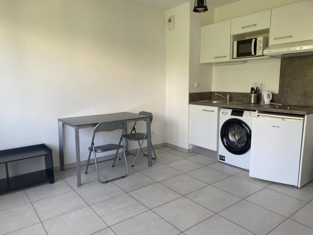 Location Appartement 1 pièce 28m² LYON 3ème