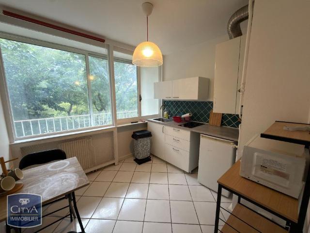 Location Appartement 1 pièce 28m² MARSEILLE 9ème