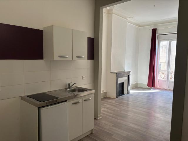 Location Appartement 1 pièce 28m² MONTPELLIER 34000