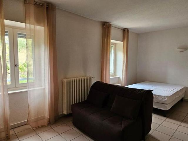 Location Appartement 1 pièce 28m² PRIVAS 07000