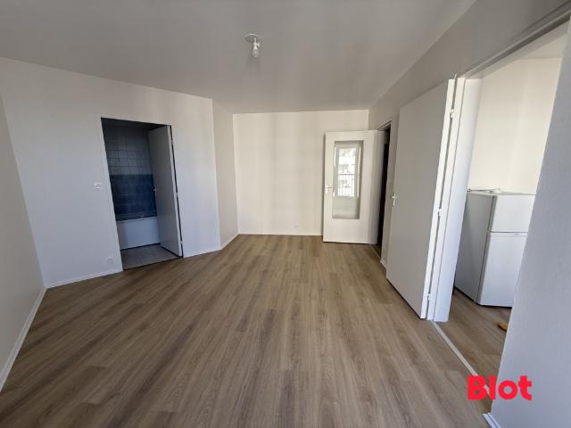 Location Appartement 1 pièce 28m² RENNES 35000