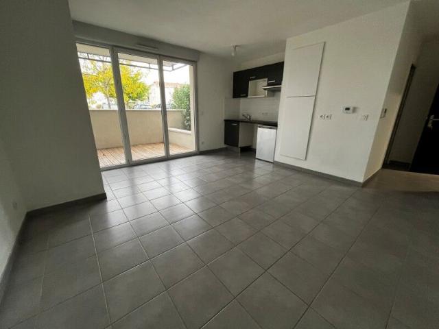 Location Appartement 1 pièce 28m² ST ANDRE DE CUBZAC 33240