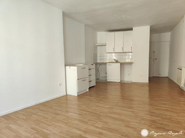 Location Appartement 1 pièce 28m² ST GERMAIN EN LAYE 78100