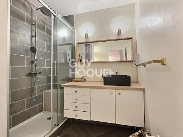 Location Appartement 1 pièce 29 m2 Marseille 8ème