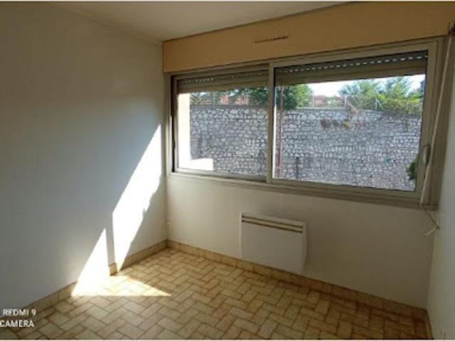 Location Appartement 1 pièce 29 m2 Ales