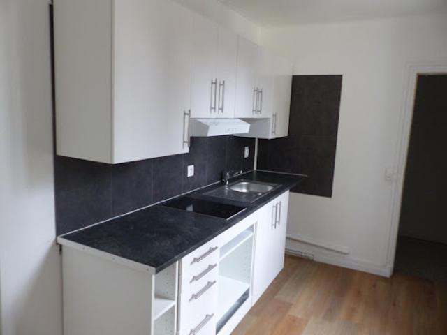 Location Appartement 1 pièce 29 m2 Cosne Cours sur Loire