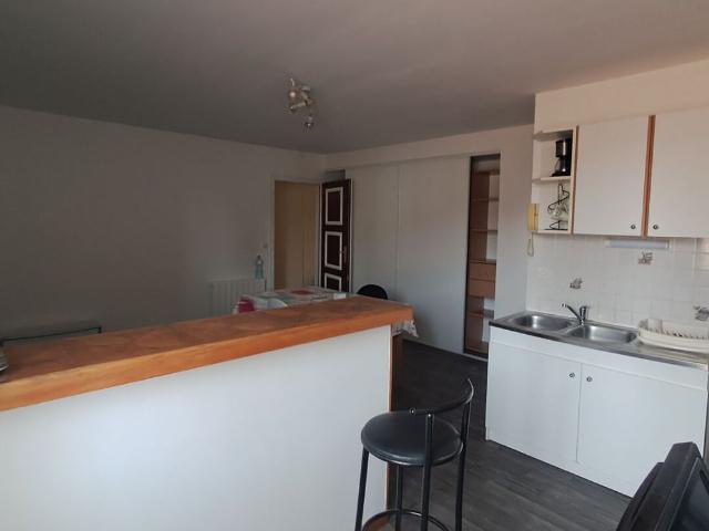 Location appartement 1 pièce, 29.00m², Châlette sur Loing