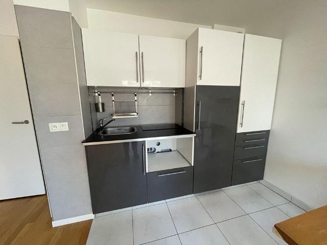 Location appartement 1 pièce, 29.00m², Gif sur Yvette