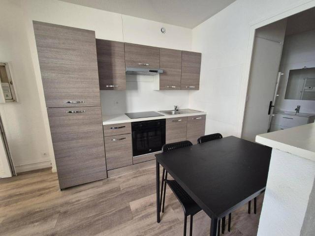 Location appartement 1 pièce 29.59 m² à Mâcon 71000 4 460 €