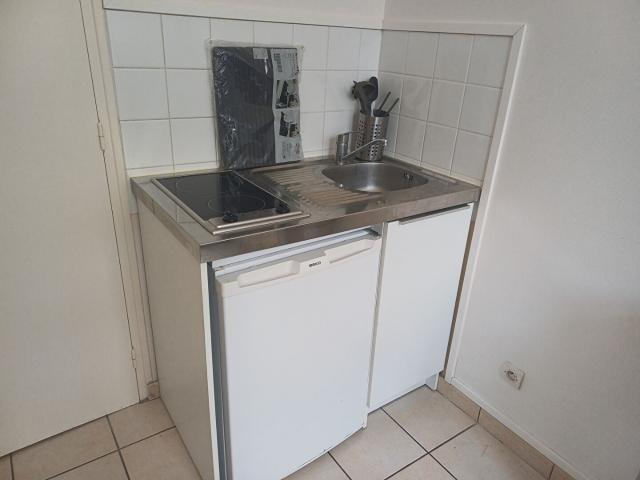 Location Appartement 1 pièce 29m² TOURS 37000