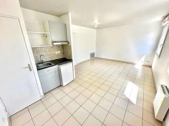 Location Appartement 1 pièce 29m² VILLEURBANNE 69100