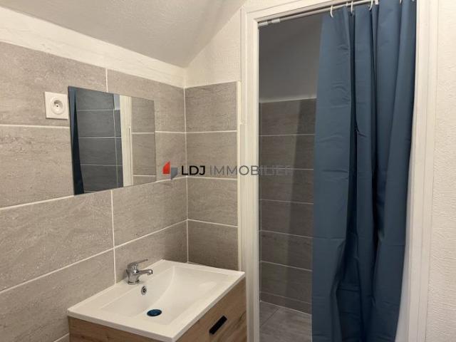 Location Appartement 1 pièce 29m² ARLES SUR TECH 66150