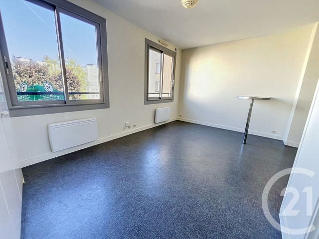Location Appartement 1 pièce 29m² CLERMONT FERRAND 63000