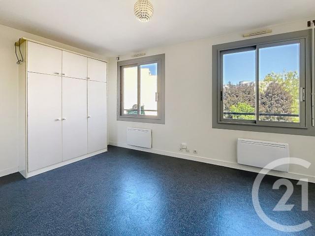 Location Appartement 1 pièce 29m² CLERMONT FERRAND 63000