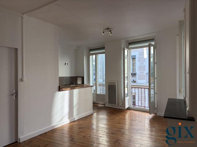Location Appartement 1 pièce 29m² GRENOBLE 38000
