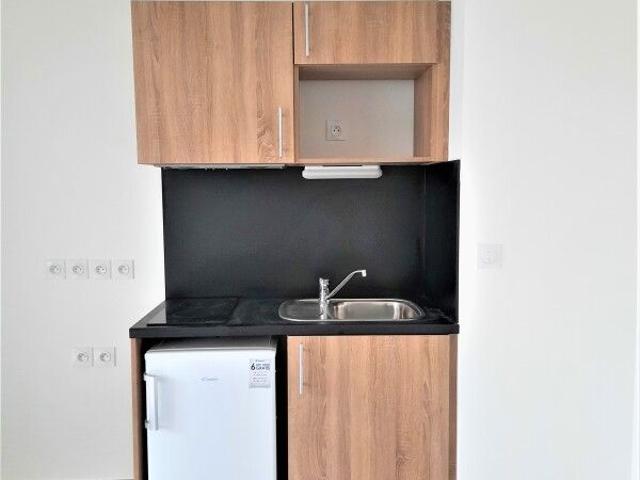 Location Appartement 1 pièce 29m² JUVIGNAC 34990