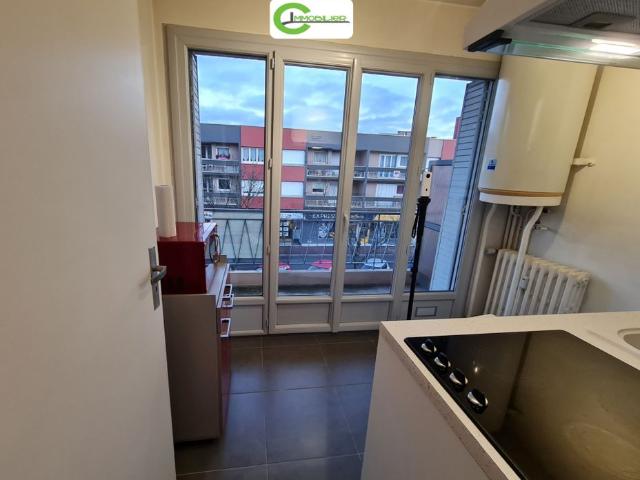 Location Appartement 1 pièce 29m² LA FERTE BERNARD 72400