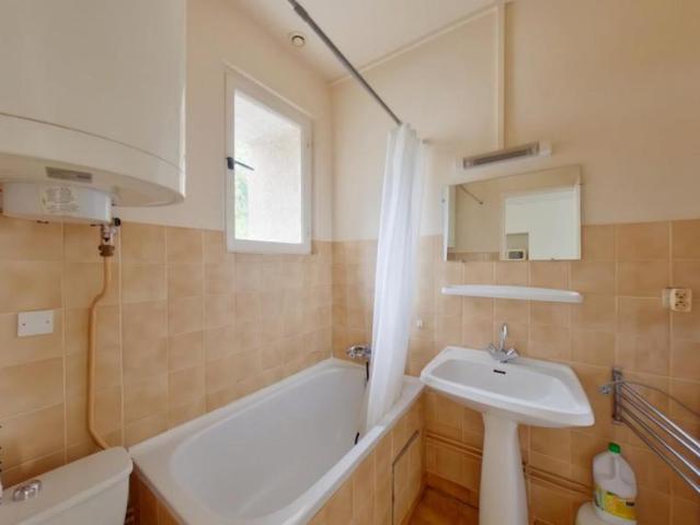 Location Appartement 1 pièce 29m² LA ROCHE POSAY 86270