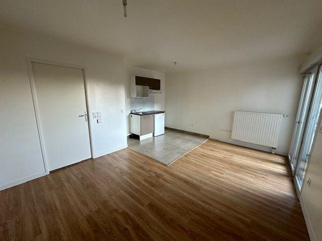 Location Appartement 1 pièce 29m² LA ROCHETTE 77000