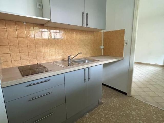Location Appartement 1 pièce 29m² LES ANGLES 30133