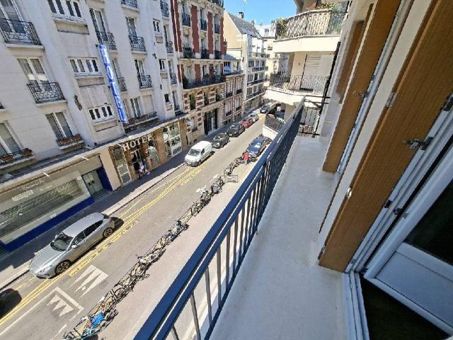 Location Appartement 1 pièce 29m² PARIS 17ème