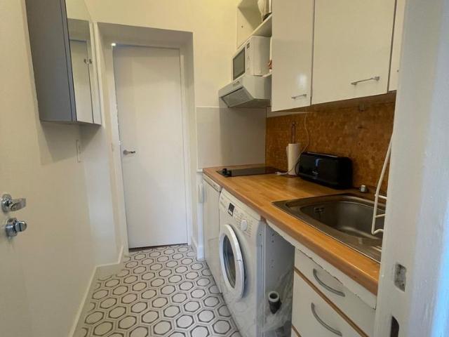 Location Appartement 1 pièce 29m² PARIS 16ème